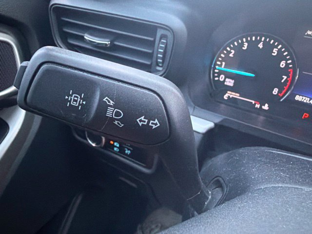 Used 2023 Ford Explorer XLT AWD/4WD image 47