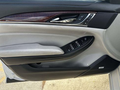 Used 2018 Cadillac CTS Sedan image 9