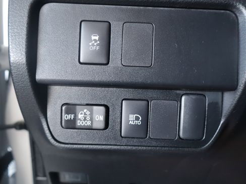 Used 2023 Toyota Tacoma SR5 image 18