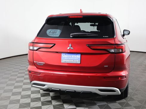 Used 2024 Mitsubishi Outlander SE image 7