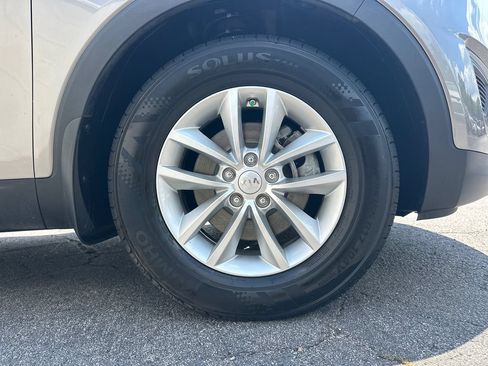Used 2016 Kia Sorento FWD w/ LX Convenience Package image 13