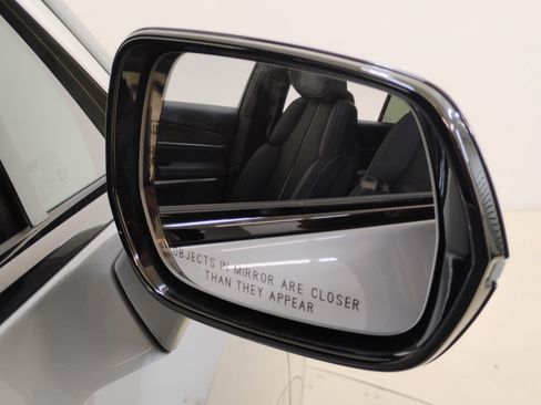 New 2026 Cadillac Vistiq Luxury w/ LPO, Floor Liner Package image 25