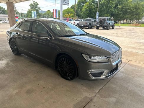 Used 2017 Lincoln MKZ Reserve w/ Technology Package AWD/4WD image 3