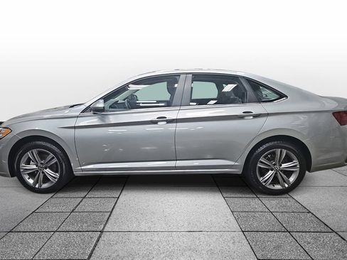 Used 2024 Volkswagen Jetta SE image 8