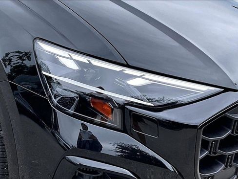 New 2026 Audi Q8 Premium Plus image 12