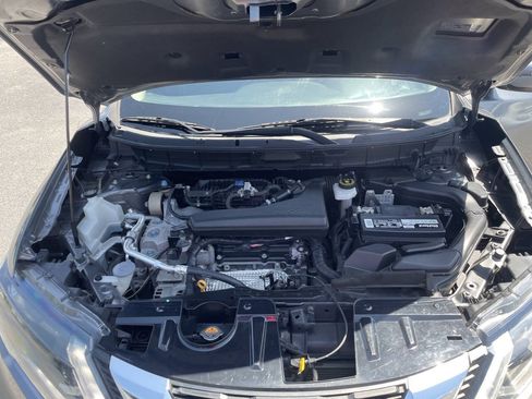 Used 2020 Nissan Rogue SV FWD image 27