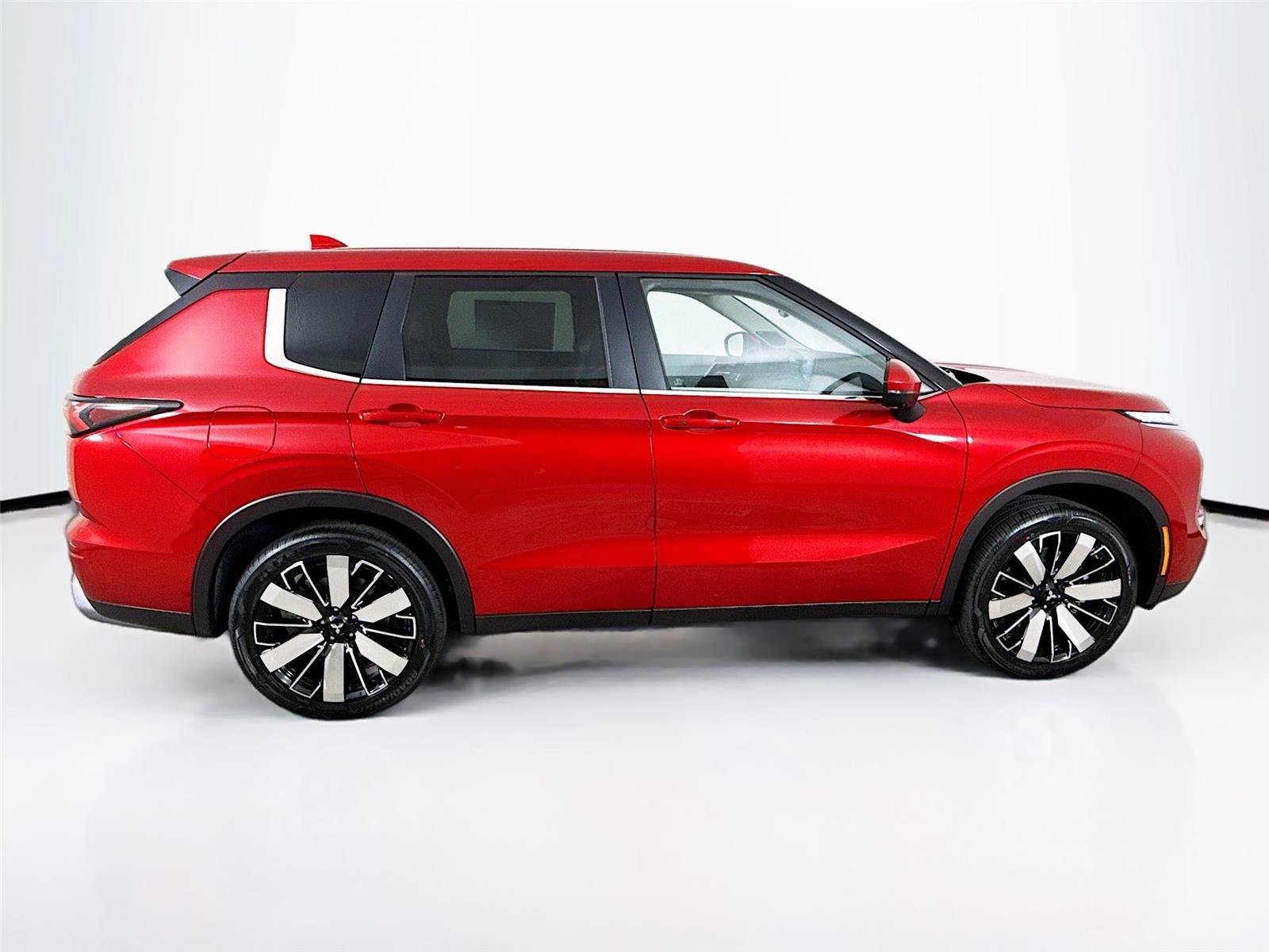 New 2026 Mitsubishi Outlander SE FWD image 8