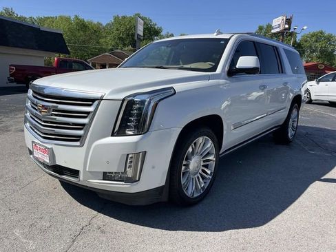 Used 2018 Cadillac Escalade ESV Platinum image 7