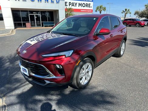 Used 2025 Buick Encore GX Preferred image 2