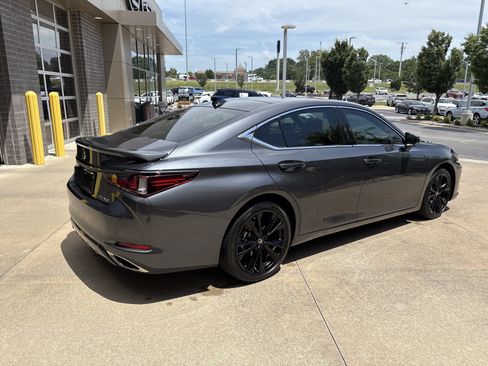 Used 2025 Lexus ES 350 w/ Accessory Package (Z1) FWD image 27
