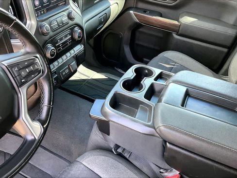 Used 2023 Chevrolet Silverado 2500 LT AWD/4WD image 16