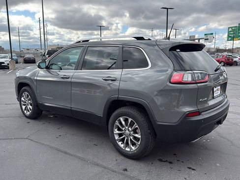 Used 2020 Jeep Cherokee Latitude Lux w/ Comfort/Convenience Group image 12