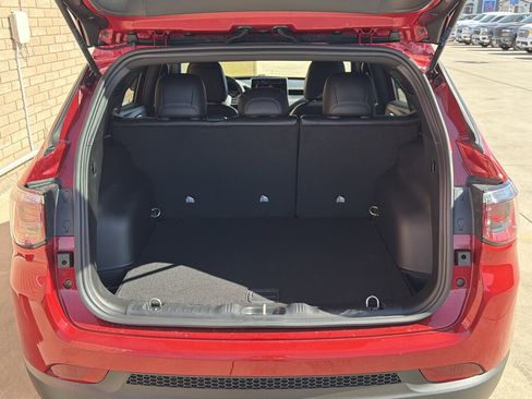 New 2026 Jeep Compass Latitude AWD/4WD image 6
