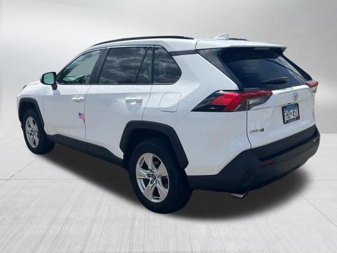 Certified 2021 Toyota RAV4 XLE w/ Convenience Package AWD/4WD image 11