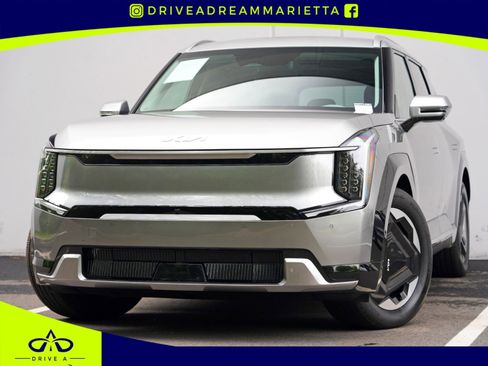 Used 2024 Kia EV9 Land AWD/4WD image 1