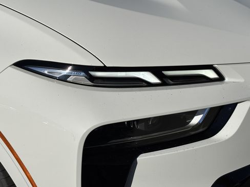 Used 2026 BMW X7 xDrive40i w/ M Sport Package image 11