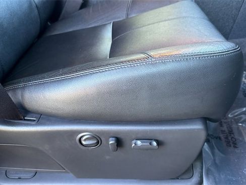 Used 2013 GMC Sierra 2500 SLT w/ SLT Convenience Package image 23