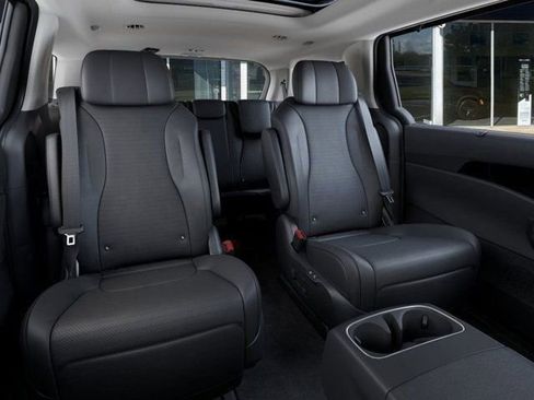 New 2026 Kia Carnival SX Prestige FWD image 16