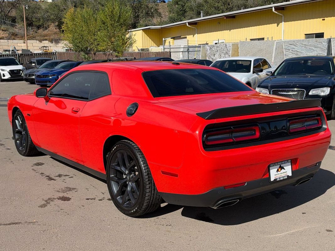 Used 2023 Dodge Challenger R/T RWD image 5