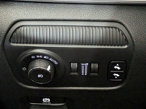 Used 2024 Jeep Wagoneer Series II AWD/4WD image 24