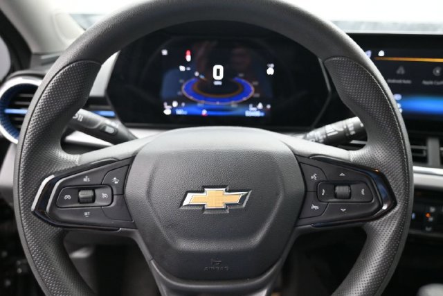 Used 2024 Chevrolet Trax LT FWD image 15