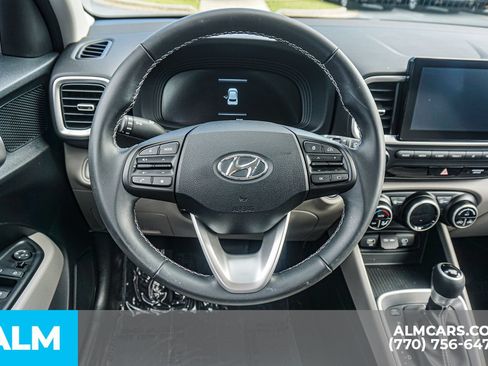 Used 2024 Hyundai Venue SEL FWD image 28