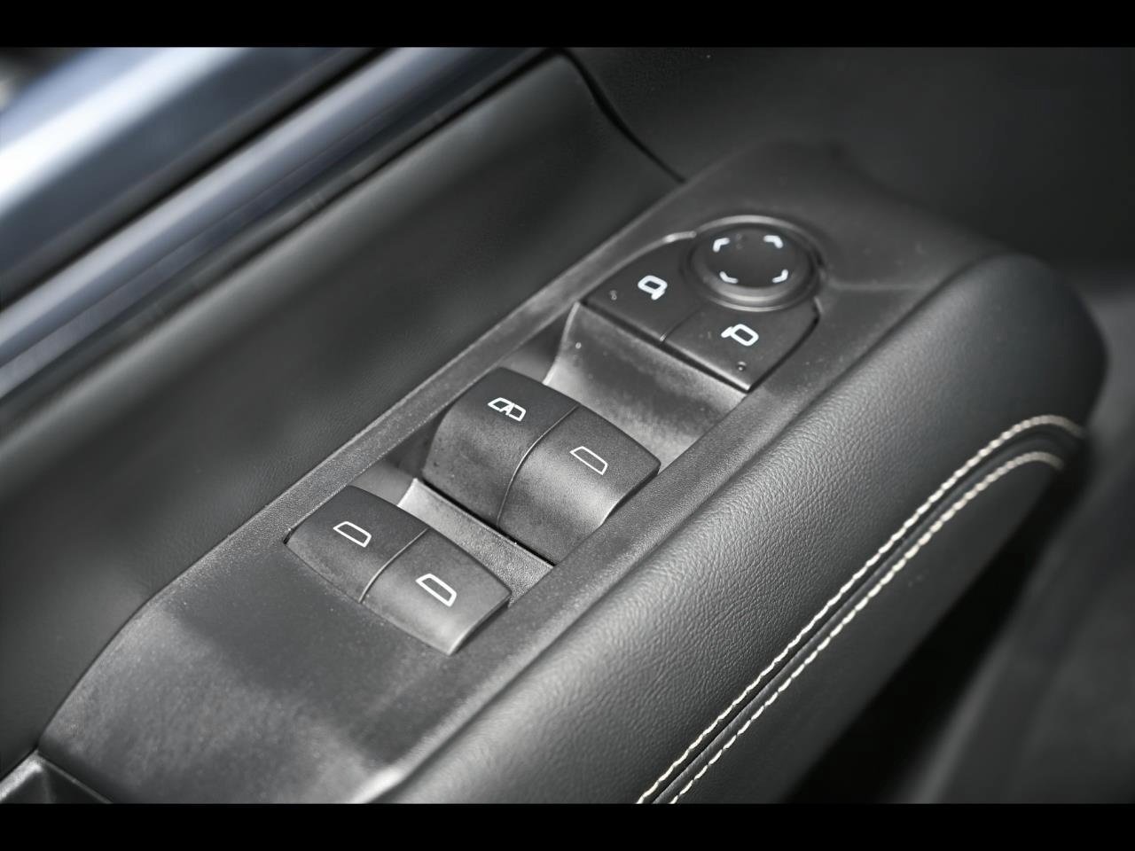 Used 2025 GMC Terrain Elevation w/ Elevation Premium Package AWD/4WD image 21