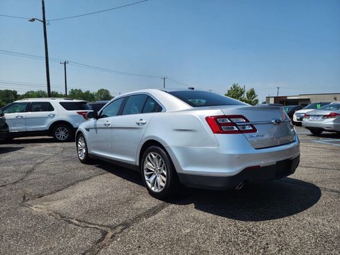 Used 2019 Ford Taurus Limited FWD image 5