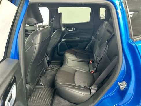 Used 2024 Jeep Compass Latitude w/ Convenience Group image 19