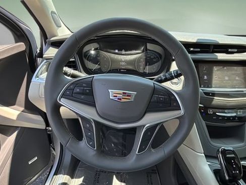 Used 2025 Cadillac XT5 Premium Luxury w/ Technology Package FWD image 12