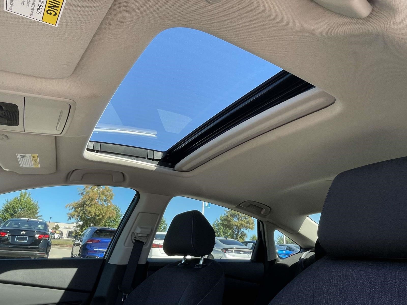 Used 2025 Honda Accord SE image 15