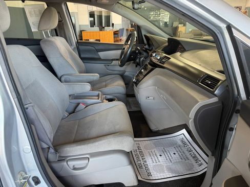 Used 2013 Honda Odyssey EX image 11