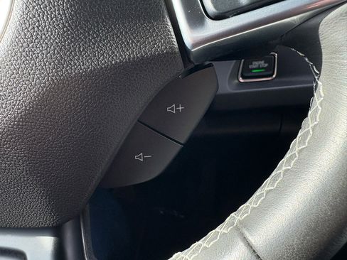 Used 2021 Chevrolet Camaro LT image 34