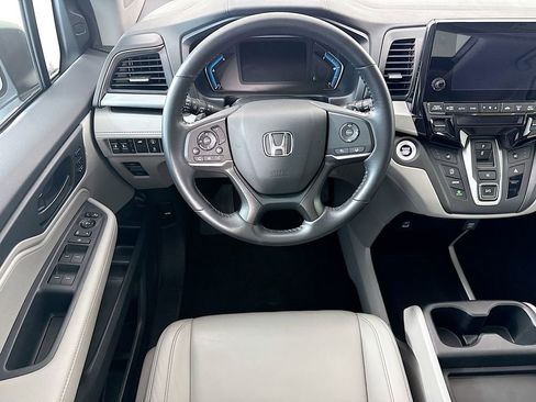 Certified 2024 Honda Odyssey EX-L image 10