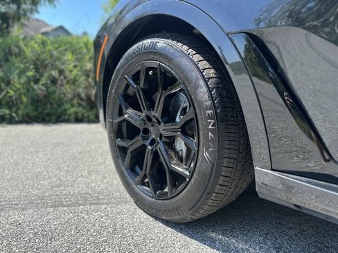 Used 2024 BMW X7 xDrive40i image 9