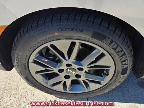 Used 2020 Kia Soul EX image 10