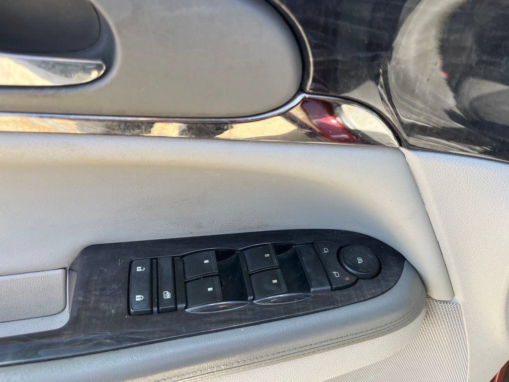 Used 2017 Buick Enclave Convenience FWD image 8
