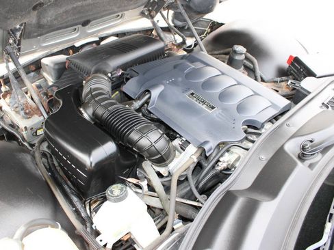 Used 2006 Pontiac Solstice Convertible w/ Premium Package image 24