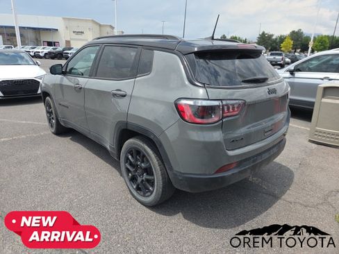 Used 2023 Jeep Compass Latitude w/ Convenience Group AWD/4WD image 18
