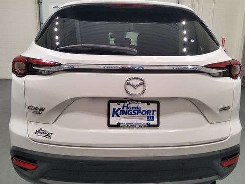 Used 2018 MAZDA CX-9 Touring w/ Touring Premium Package image 12