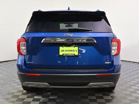 Used 2020 Ford Explorer XLT w/ Equipment Group 202A image 5