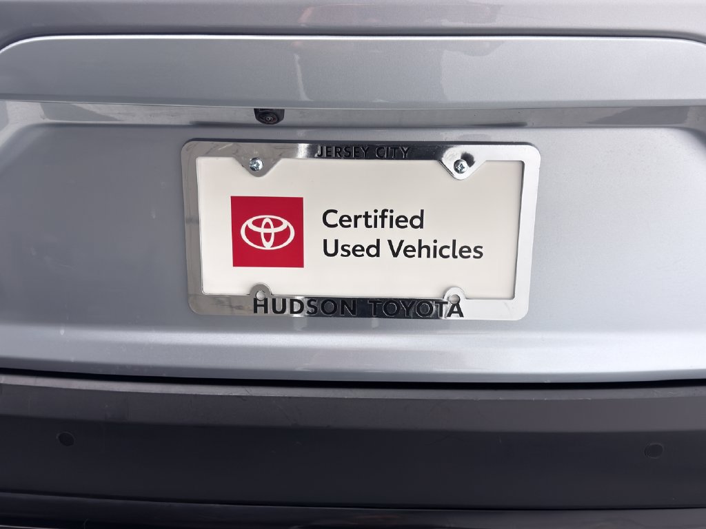 Used 2024 Toyota Corolla Cross AWD Hybrid w/ Convenience Package image 13