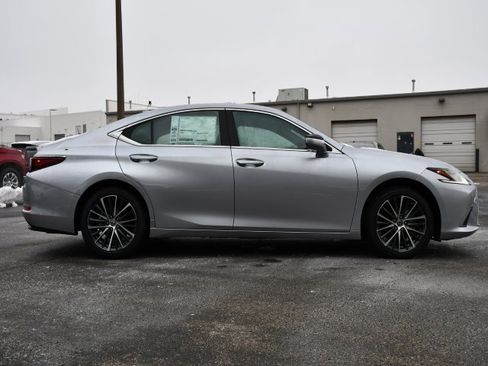 New 2025 Lexus ES 350 w/ Premium Package image 8