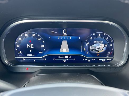 Certified 2023 Chevrolet Suburban Premier image 32