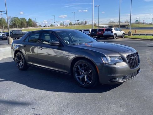 Used 2023 Chrysler 300 S image 5