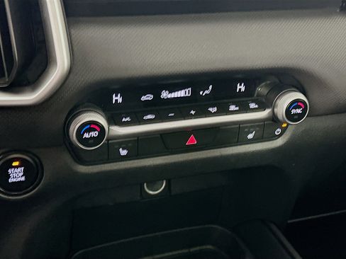 Used 2025 MAZDA CX-50 AWD 2.5 S w/ Premium Package image 22