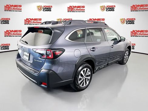 Used 2025 Subaru Outback Premium w/ Popular Package #1 AWD/4WD image 18
