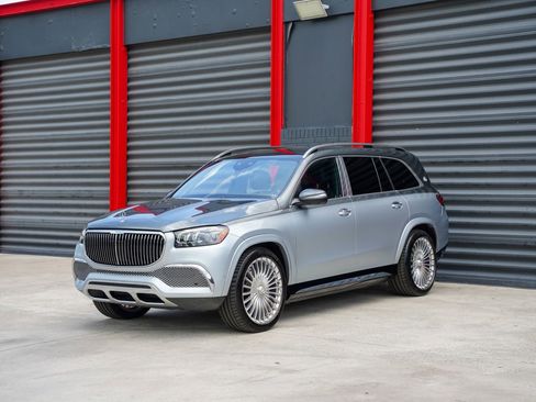 Used 2023 Mercedes-Benz Maybach GLS 600 4MATIC image 1