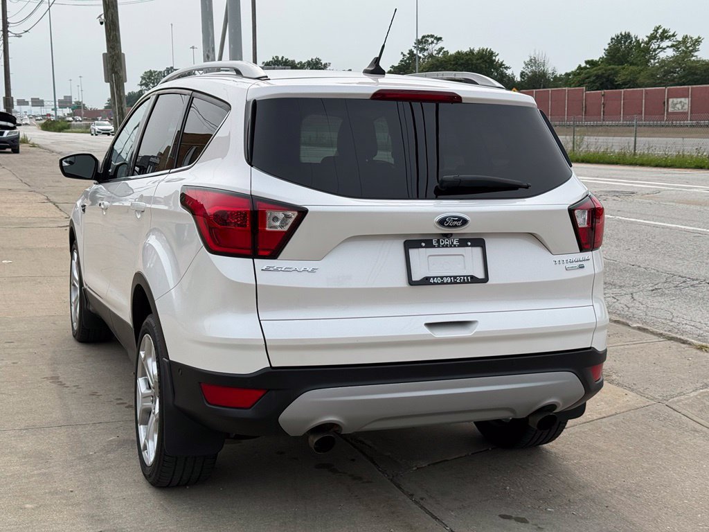 Used 2019 Ford Escape Titanium AWD/4WD image 10