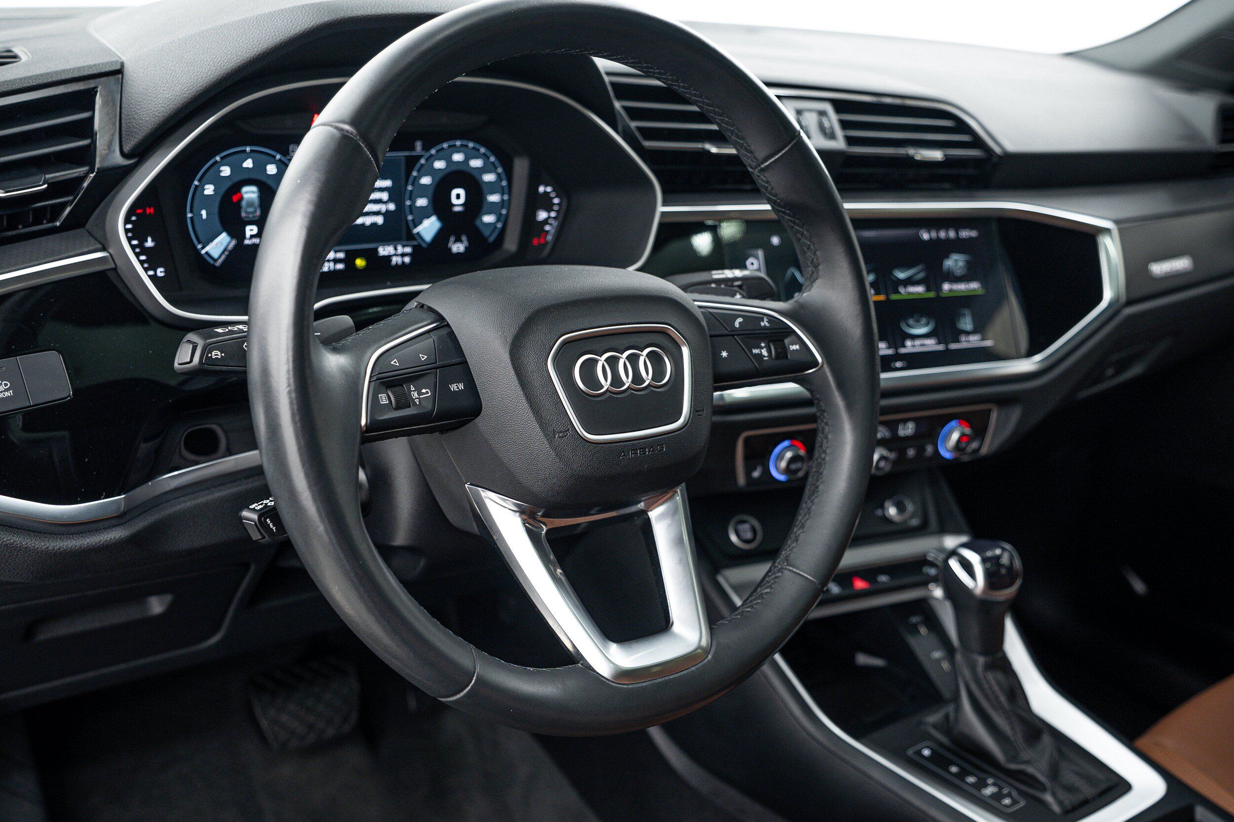 Used 2024 Audi Q3 2.0T Premium Plus AWD/4WD image 9